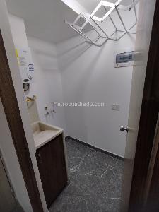 Apartamento de 3 alcobas en venta en El Guayabo, Itagüí, 60 m² · foto 9 de 20