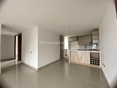 Apartamento en venta en Loma Del Indio, Medellín · foto 3 de 19