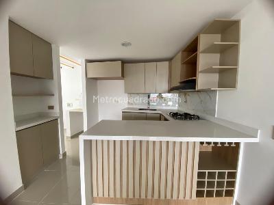 Apartamento en venta en Loma Del Indio, Medellín · foto 5 de 19