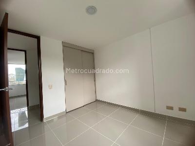 Apartamento en venta en Loma Del Indio, Medellín · foto 9 de 19