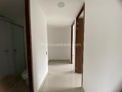 Apartamento en venta en Loma Del Indio, Medellín · foto 7 de 19