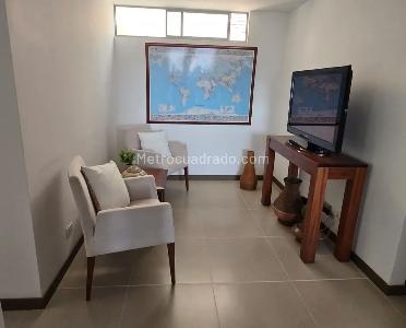 Apartamento en venta en El Poblado El Tesoro, Medellín · foto 4 de 20