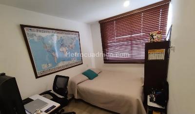 Apartamento en venta en El Poblado El Tesoro, Medellín · foto 19 de 20