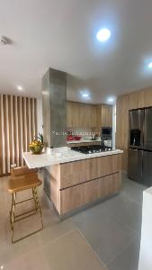 Casa de 3 alcobas en venta en Transversal Intermedia, Envigado, 249 m² · foto 11 de 20