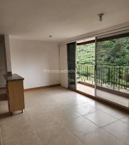 Apartamento de 3 alcobas en venta en San Remo, Sabaneta, 72 m² · foto 12 de 20