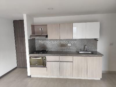 Apartamento de 3 alcobas en venta en Parque Principal, Sabaneta, 85 m² · foto 4 de 20
