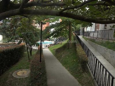 Apartamento en venta en Centro De La Moda, Itagüí · foto 9 de 20