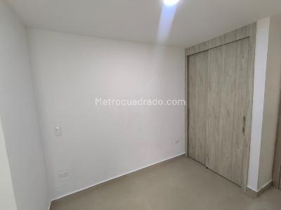Apartamento de 2 alcobas en venta en Parque Principal, Sabaneta, 63 m² · foto 8 de 20