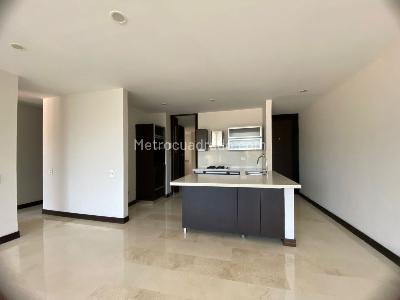 Apartamento de 2 alcobas en venta en Aves Maria, Sabaneta, 108 m² · foto 2 de 20