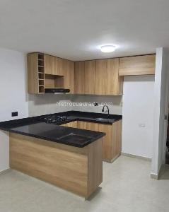 Apartamento de 3 alcobas en venta en El Guayabo, Itagüí, 57 m² · foto 10 de 20