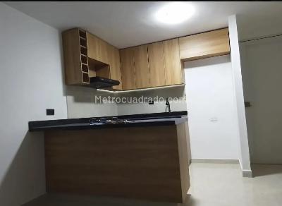 Apartamento de 3 alcobas en venta en El Guayabo, Itagüí, 57 m² · foto 14 de 20