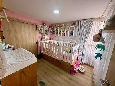 Apartamento de 2 alcobas en venta en El Poblado El Tesoro, Medellín, 85 m² · foto 11 de 20