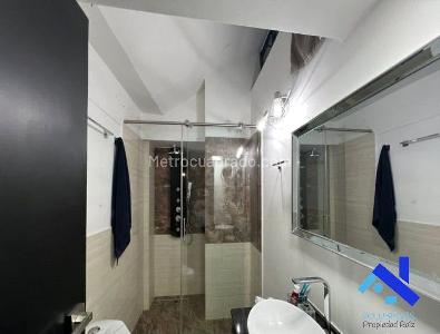 Casa de 3 alcobas en venta en Intermedia, Envigado, 270 m² · foto 18 de 20