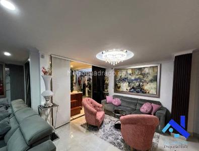Casa de 3 alcobas en venta en Intermedia, Envigado, 270 m² · foto 5 de 20