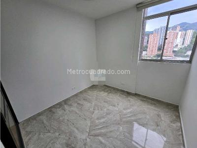 Apartamento de 3 alcobas en venta en Prados De Sabaneta, Sabaneta, 65 m² · foto 12 de 20