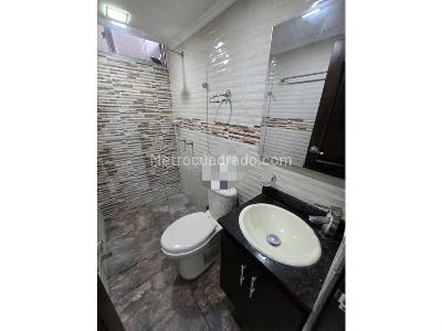 Apartamento de 3 alcobas en venta en Prados De Sabaneta, Sabaneta, 65 m² · foto 3 de 20
