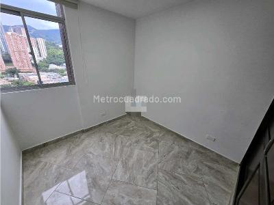 Apartamento de 3 alcobas en venta en Prados De Sabaneta, Sabaneta, 65 m² · foto 17 de 20