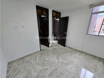 Apartamento de 3 alcobas en venta en Prados De Sabaneta, Sabaneta, 65 m² · foto 8 de 20