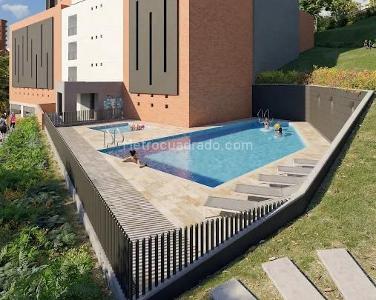 Apartamento de 3 alcobas en venta en Loma De Las Brujas, Envigado, 147 m² · foto 19 de 20