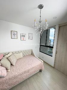 Apartamento de 3 alcobas en venta en Loma De Las Brujas, Envigado, 147 m² · foto 5 de 20