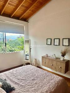 Casa de 3 alcobas en venta en Transversal Intermedia, Envigado, 190 m² · foto 17 de 20