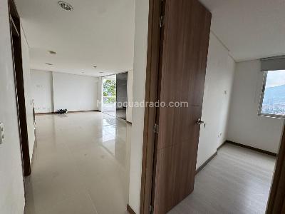 Apartamento de 2 alcobas en venta en Cumbres, Envigado, 75 m² · foto 10 de 20