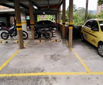 Apartamento de 3 alcobas en venta en Loma Del Chocho, Envigado, 81 m² · foto 19 de 20