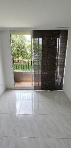 Apartamento de 2 alcobas en venta en El Poblado La Florida, Medellín, 54 m² · foto 4 de 20