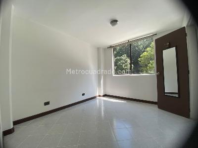 Apartamento de 2 alcobas en venta en Poblado San Diego, Medellín, 78 m² · foto 3 de 20