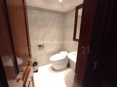 Apartamento de 2 alcobas en venta en Bella Suiza, Bogotá, 175 m² · foto 9 de 21