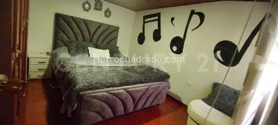 Casa en venta en Verbenal, Bogotá · foto 8 de 12