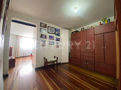 Casa de 5 alcobas en venta en Tunjuelito, Bogotá, 151 m² · foto 5 de 14