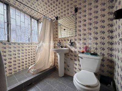 Casa de 5 alcobas en venta en Tunjuelito, Bogotá, 151 m² · foto 9 de 14