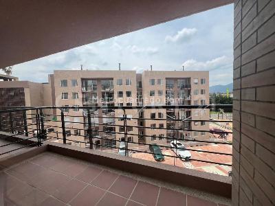 Apartamento de 2 alcobas en venta en Reserva Del Lago 3, Cajicá, 66 m² · foto 6 de 11