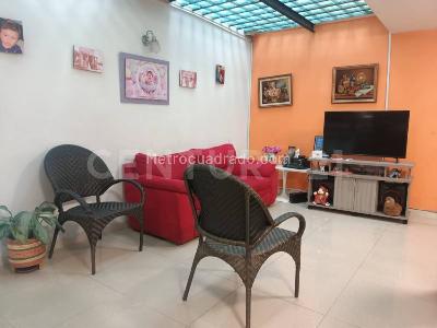 Casa de 5 alcobas en venta en Corferias, Bogotá, 210 m² · foto 7 de 20