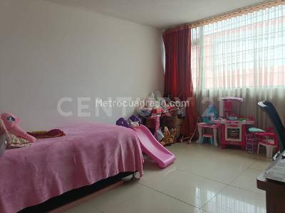 Casa de 5 alcobas en venta en Corferias, Bogotá, 210 m² · foto 13 de 20