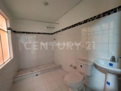 Casa de 5 alcobas en venta en Los Alamos, Bogotá, 161 m² · foto 17 de 20