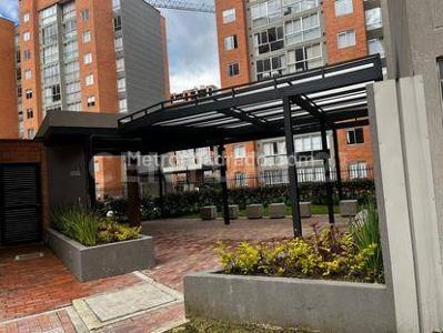 Apartamento en venta en Ciudad Hayuelos, Bogotá · foto 2 de 18