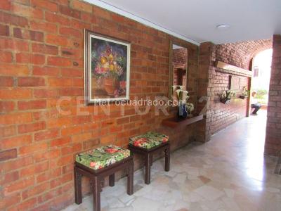 Apartamento de 2 alcobas en venta en Altos De San Gabriel, Bogotá, 48 m² · foto 2 de 15