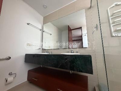 Apartamento de 4 alcobas en venta en Colina Campestre, Bogotá, 132 m² · foto 17 de 20