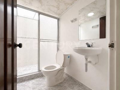 Casa de 4 alcobas en venta en Suba Pinar, Bogotá, 21 m² · foto 5 de 13
