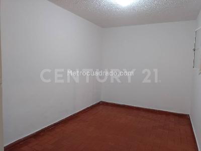 Apartamento de 3 alcobas en arriendo en Ciudad Jardin, Bogotá, 70 m² · foto 3 de 12