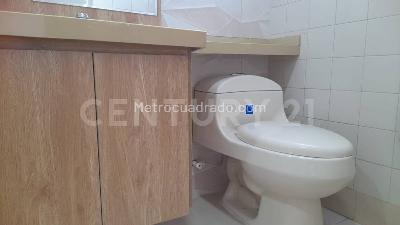Apartamento de 3 alcobas en arriendo en Recodo Del Country, Bogotá, 81 m² · foto 11 de 13