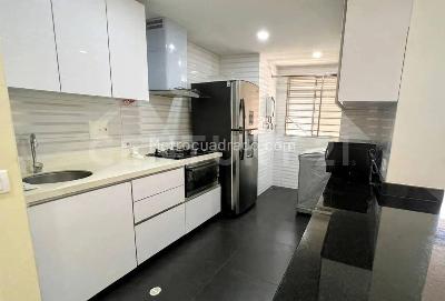 Apartamento de 2 alcobas en venta en Quinta Paredes, Bogotá, 65 m² · foto 3 de 16