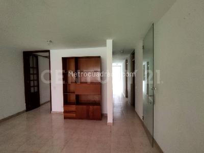 Apartamento de 3 alcobas en arriendo en Santa Isabel, Bogotá, 111 m² · foto 2 de 18
