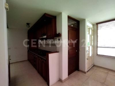 Apartamento de 3 alcobas en arriendo en Santa Isabel, Bogotá, 111 m² · foto 4 de 18