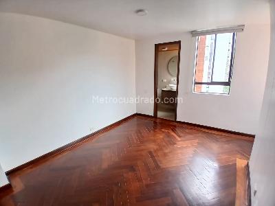 Apartamento de 3 alcobas en arriendo en Loma Del Campestre, Medellín, 183 m² · foto 6 de 10