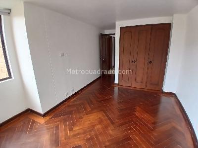 Apartamento de 3 alcobas en arriendo en Loma Del Campestre, Medellín, 183 m² · foto 9 de 10