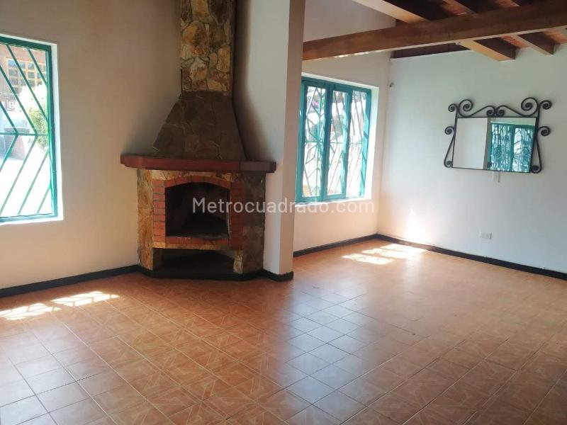 4BR House in Los Colegios (650 m²) - 5
