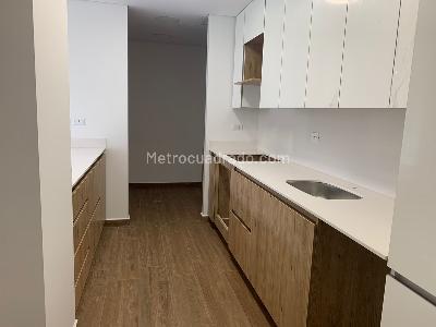 Apartamento en venta en Loma Del Escobero, Envigado · foto 2 de 11
